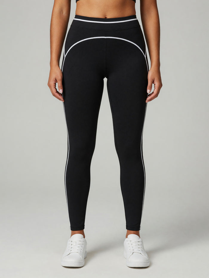 Topstitch High-Rise Legging in Black, worn, front